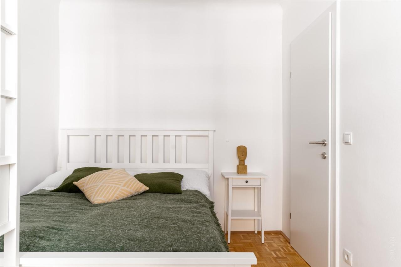 King Bed Home, 3 Bed Rooms, Perfect For Long Term Stay Wina Bagian luar foto