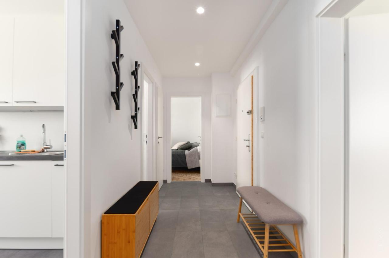 King Bed Home, 3 Bed Rooms, Perfect For Long Term Stay Wina Bagian luar foto